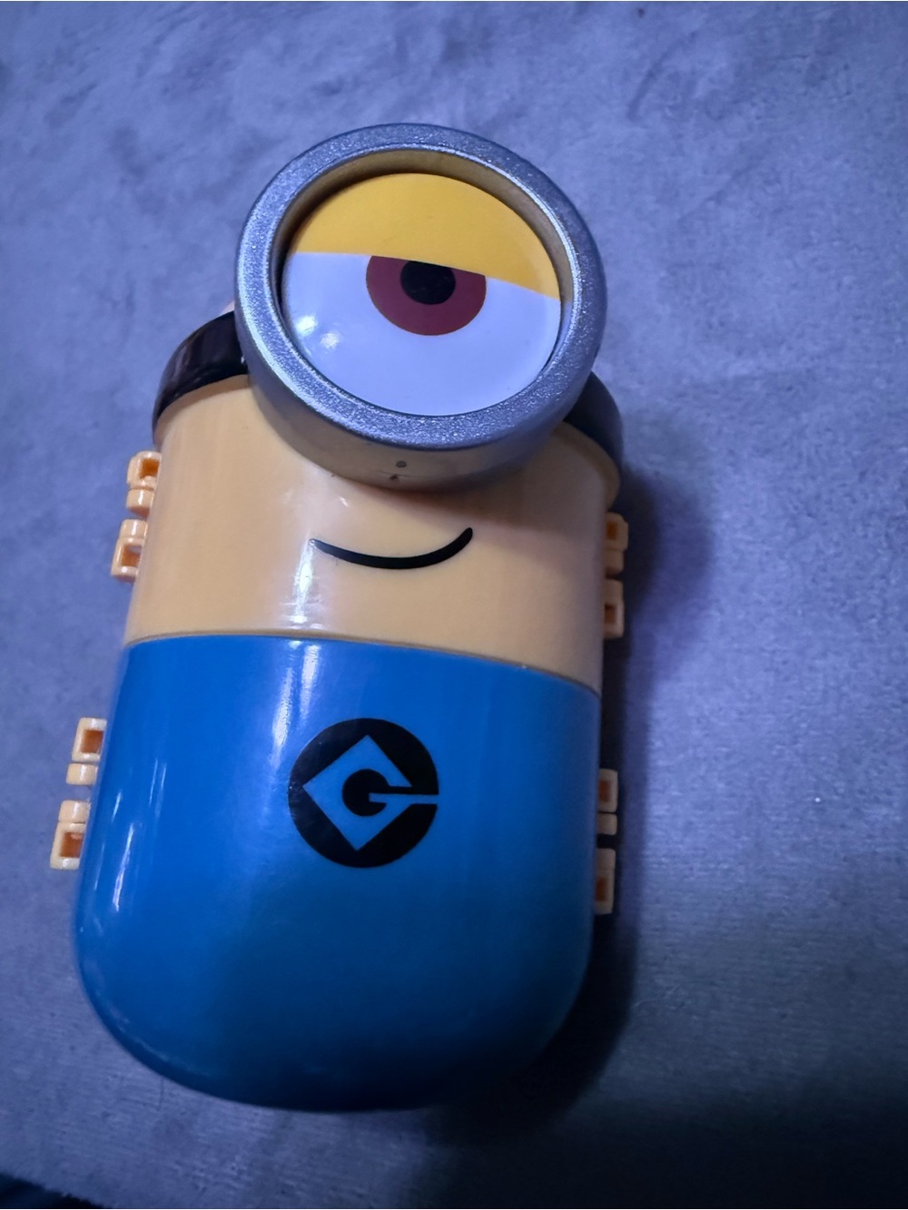 2022 Minions One Eye Carry Case Container Toy